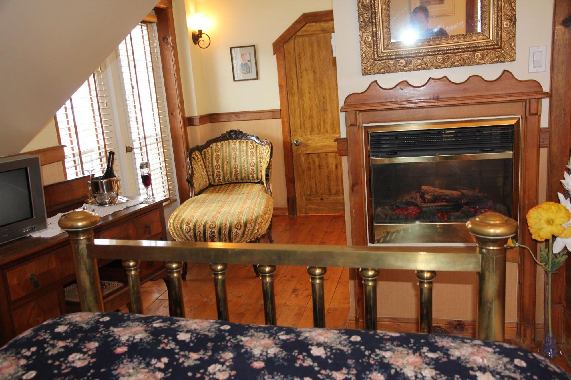B&B Les Deux Pignons Petit-Saguenay ห้อง รูปภาพ